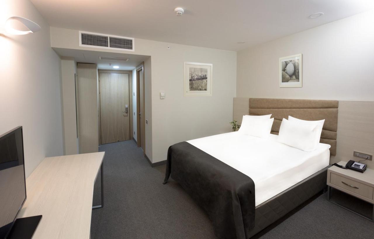 President Hotel By Hrazdan Hotel Cjsc Jereván Kültér fotó