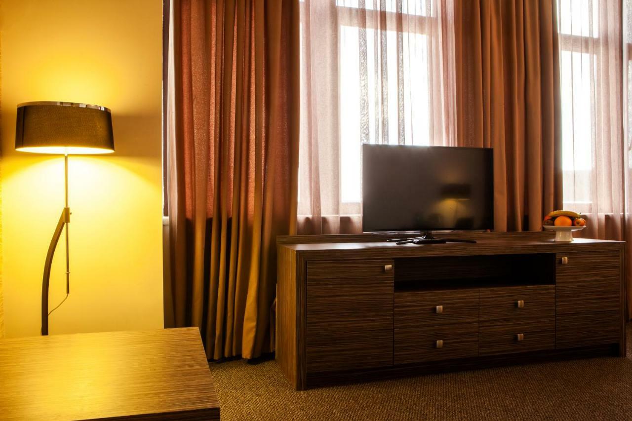 President Hotel By Hrazdan Hotel Cjsc Jereván Kültér fotó