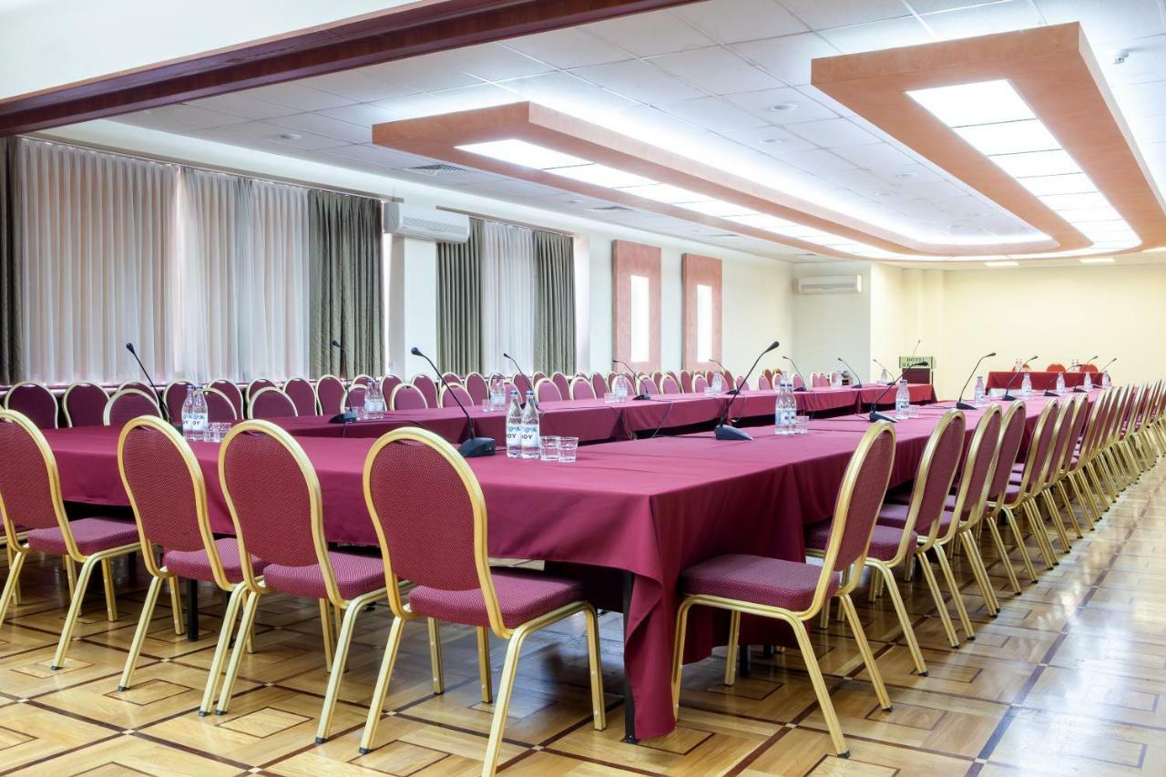 President Hotel By Hrazdan Hotel Cjsc Jereván Kültér fotó